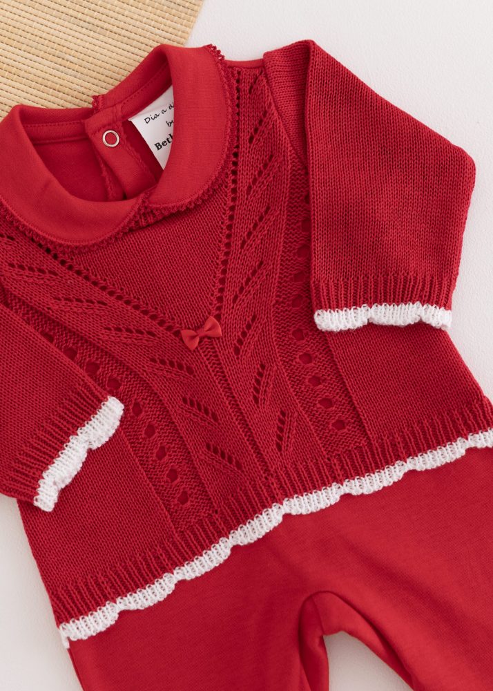 Macacão Bebê em Tricot e Suedine Vermelho