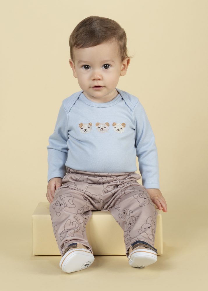 Conjunto Bebê Body Azul Bordado Cachorrinhos Com Calça Bege