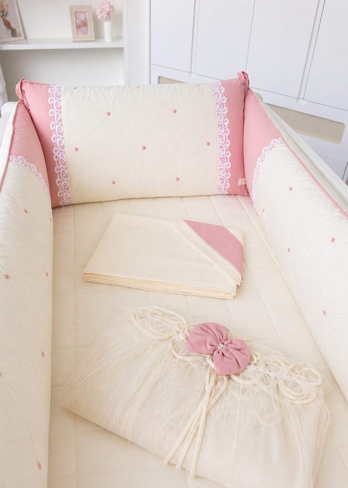 Kit Berço Paris 9 peças Com Bordado Bolinha Nervura Rosê