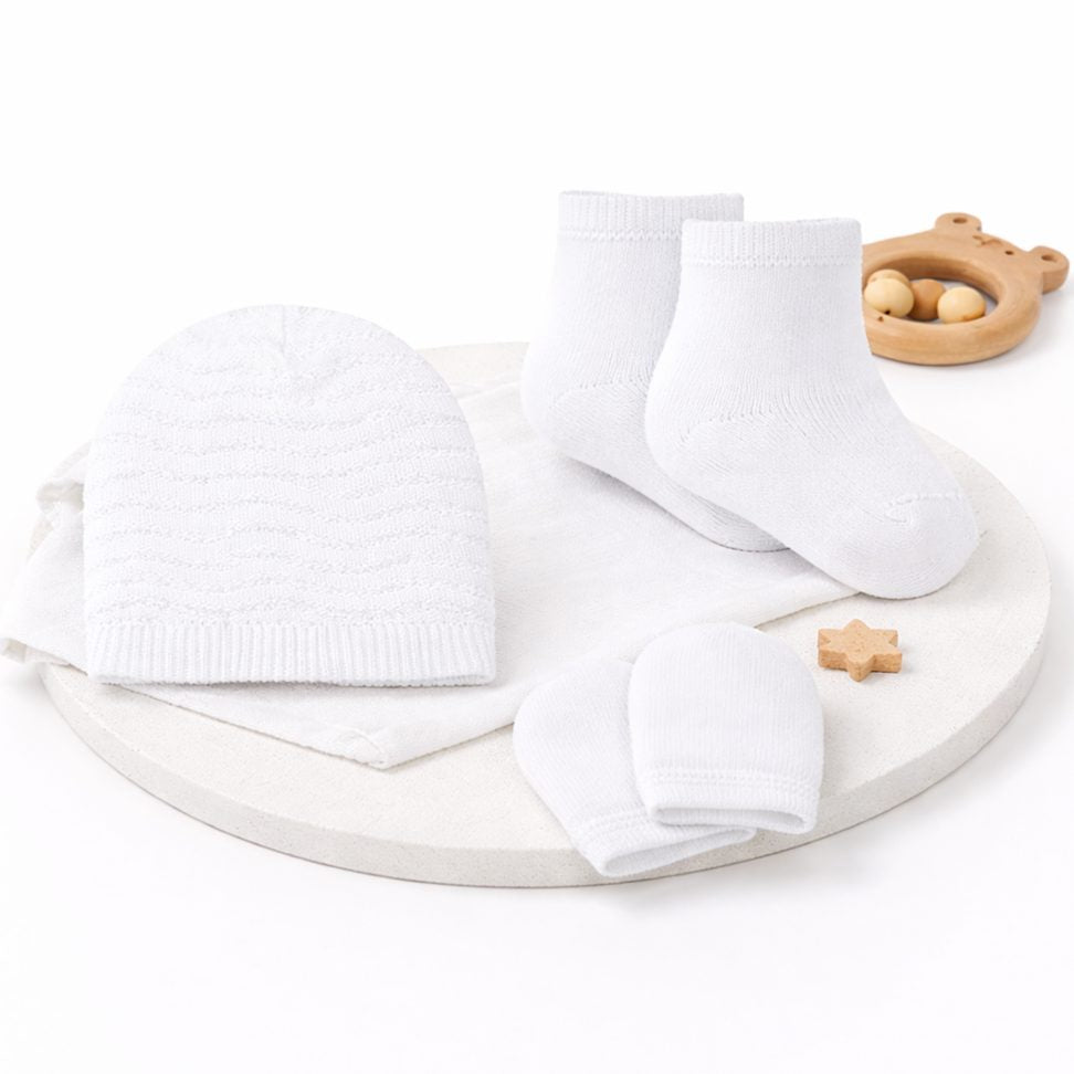 Kit Maternidade RN Branco Centopé - Touca, Luva e Meia
