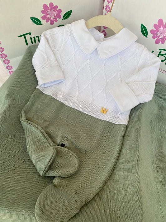 Kit Saída Maternidade Personalizável Completa Branco + Verde Oliva | Personalize Com o Nome do Seu Príncipe